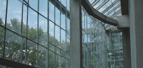 Benefícios Ambientais do Uso de Vidro na Construção Sustentável