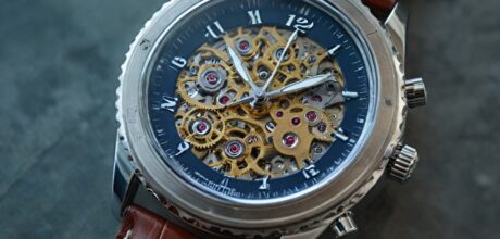 o papel do vidro na fabricação de relógios de luxo modernos